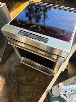 Kitchen Aid  induction Range