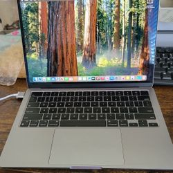 Macbook Air 2022 M2 13.6in, 256gb ssd, 8gb ram. Battery is good. Comes with charger