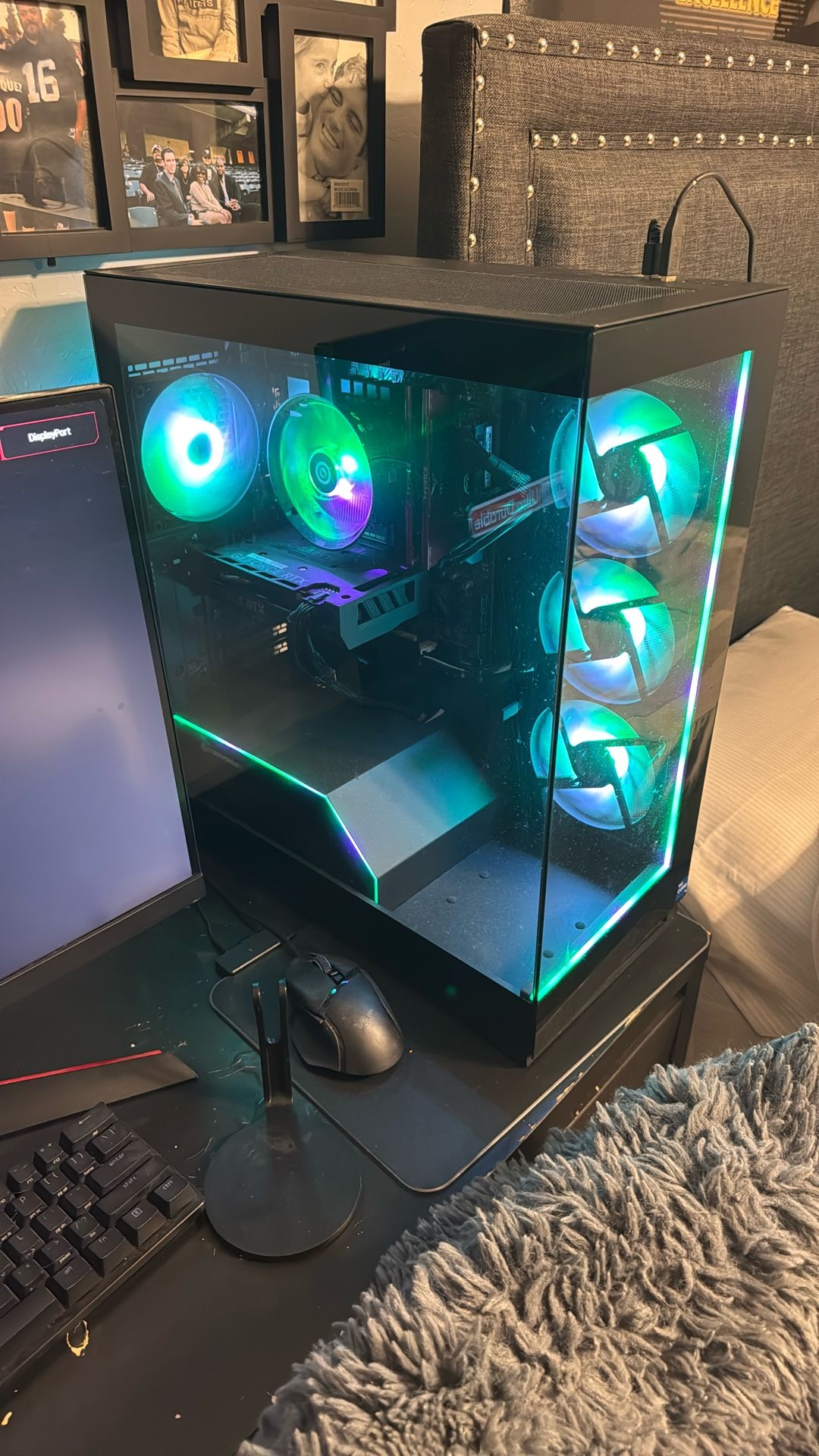 CyberPower PC (Comes with Keyboard, Mouse, and Mouse Pad)