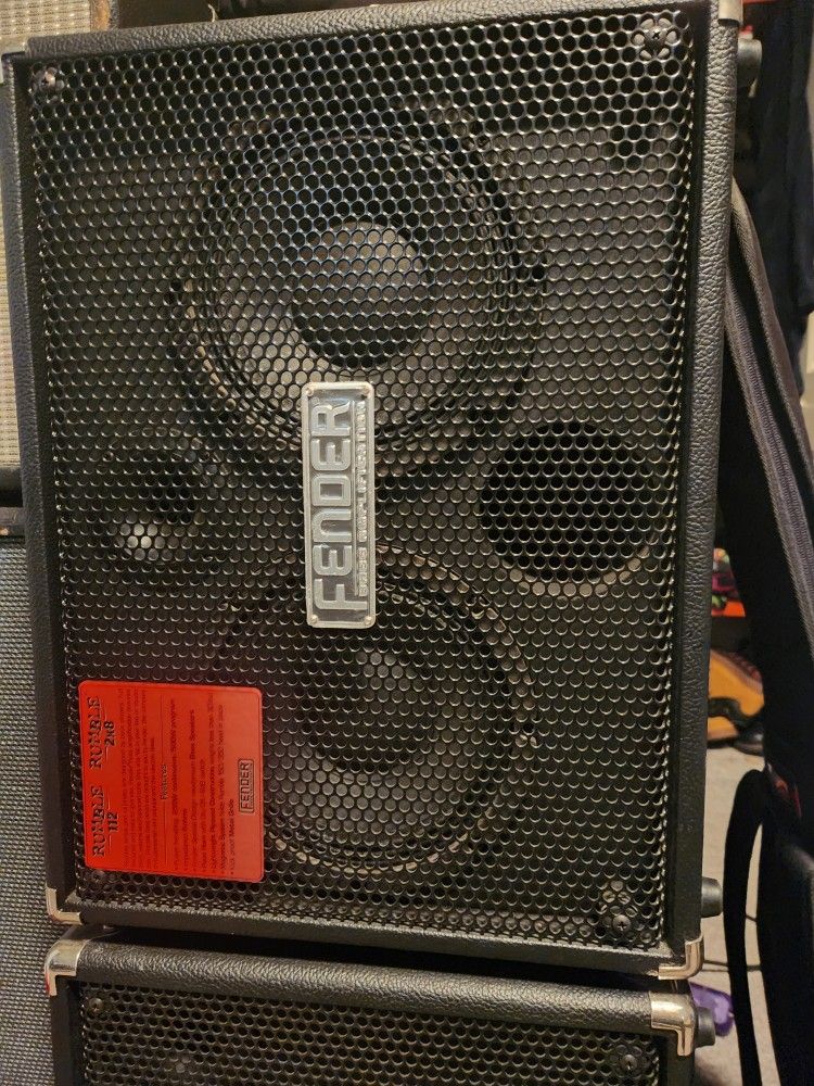 Fender Rumble 2x8 And 1x12