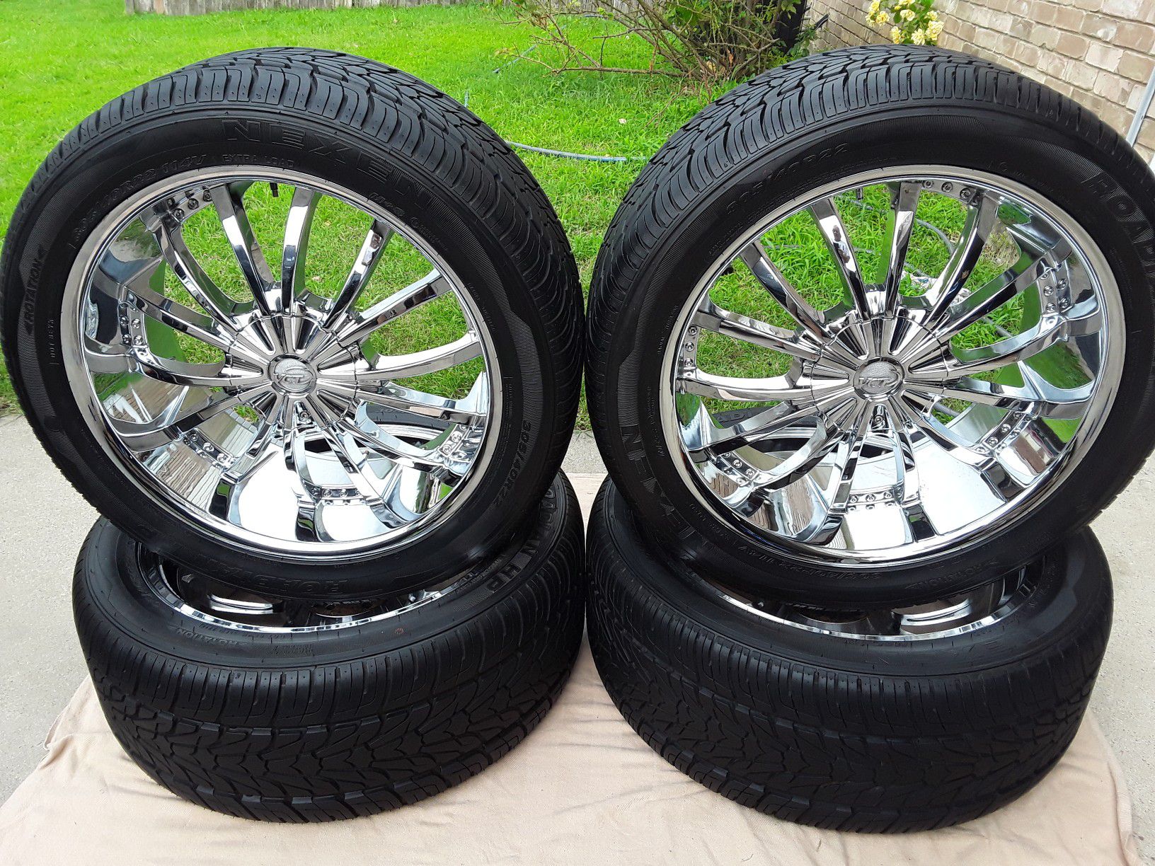 22 inch universal 5 lug chrome alloy wheels and tires "Like NEW!"