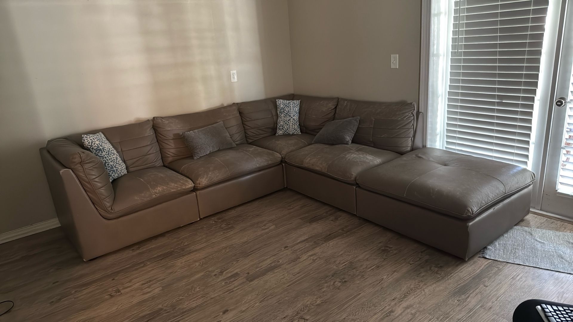 Sectional Sofa