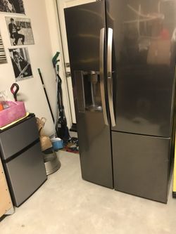 LG Refrigerator in Great Condition