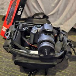 Canon Eos Camera and kit