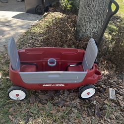 Radio flyer wagon