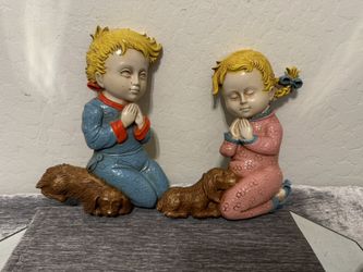 Dart Industries Boy And Girl Praying With Dogs Wall Hangings 7496 Circa 1977