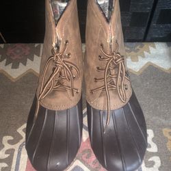 Women's duck boots by Marleylilly with tan leather upper and brown rubber lower shell