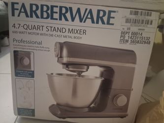 4.7-quart stand mixer 600 -watt motor with die -cast metal body. Professional