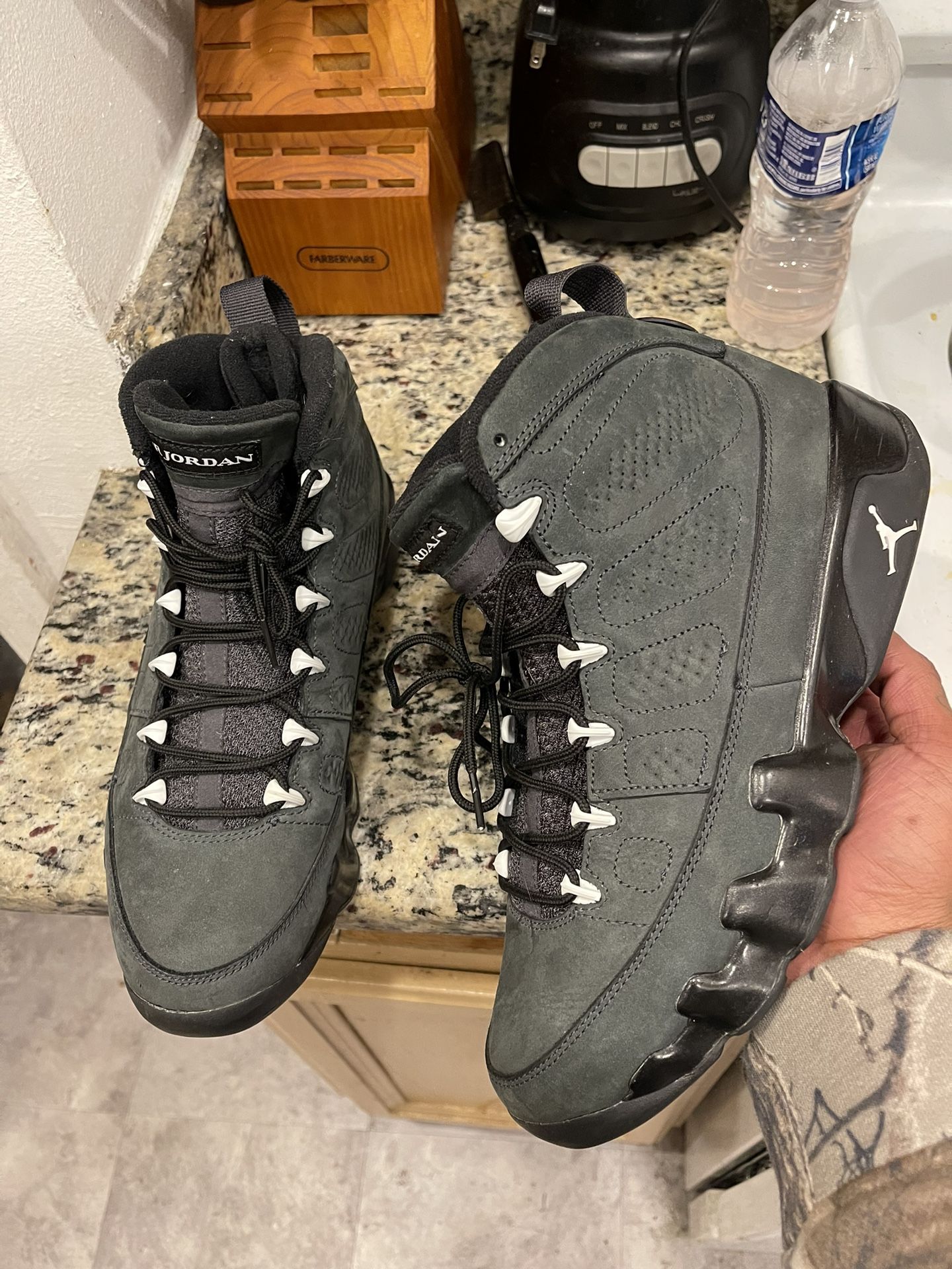Air Jordan 9 “Anthracite” Size 9