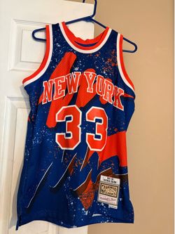 New York Knicks Ewing Jersey PERFECT condition