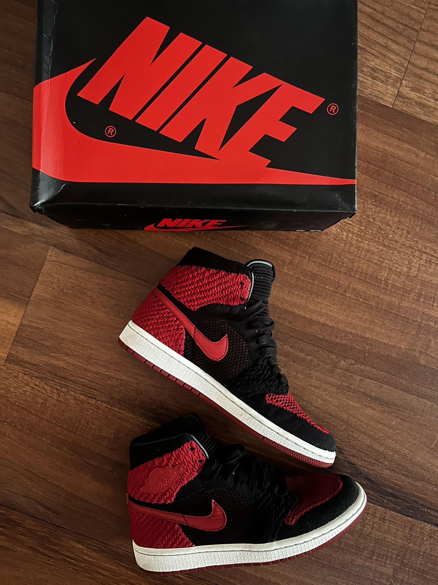 Jordan 1 FlyKnit 