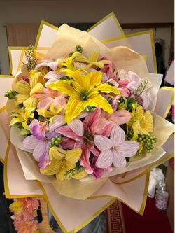 Artificial bouquet