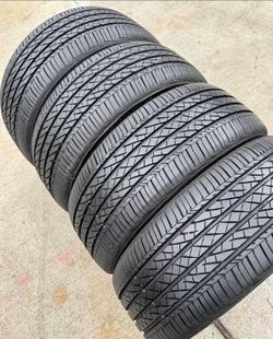 235/60/18 Bridgestone Selling a set of 4 tires in excellent condition 🫡