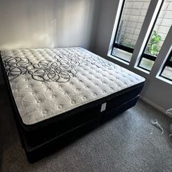 King Size Mattress Pillow Top 12" Thick. All Sizes Available. Brand New Mattresses. All Sizes Available. Same Day Delivery