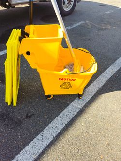 Mop bucket