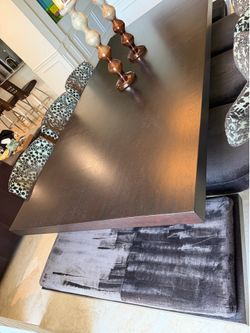 Adriana Hoyos dining table and chairs