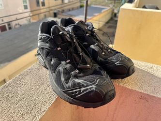 Salomon XT-WHISPER Trail Running Shoes / Trail Sneakers (Size 10.5)