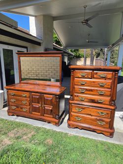 Ethan Allen Dressers