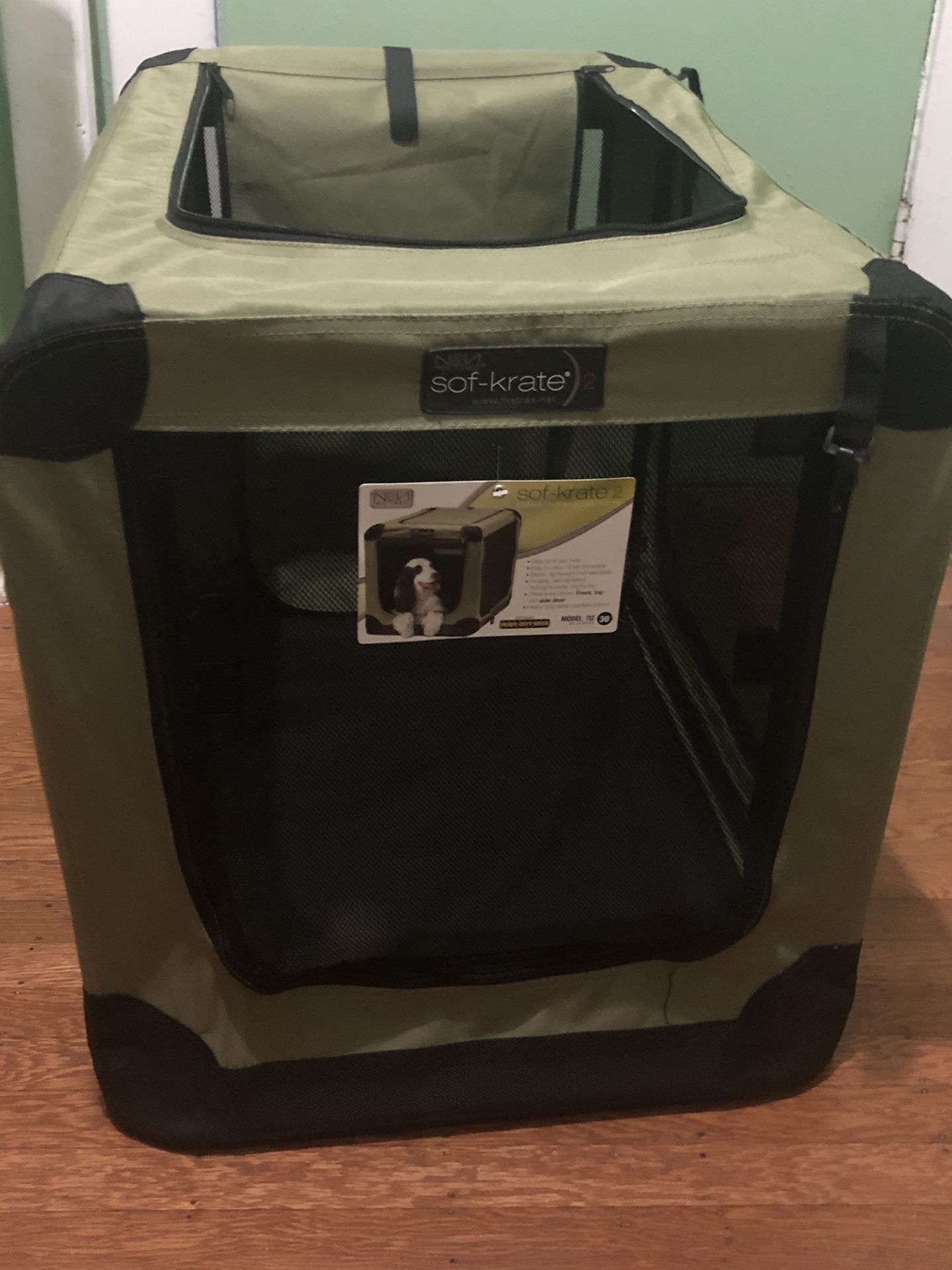 Sof-krate 2 pet carrier/portable doghouse.