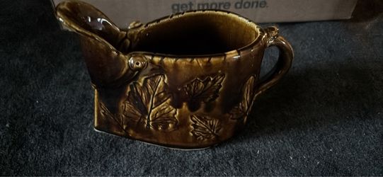 Ceramic Frog Pitcher with Leaf Relief