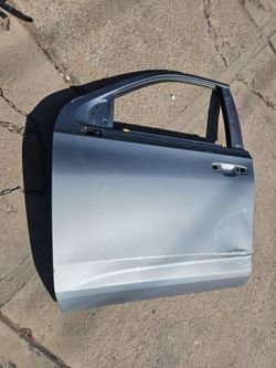 Chevy Tahoe suburban left door oem