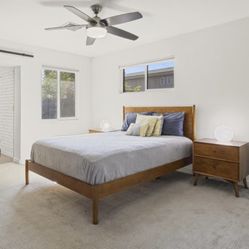 Mid Century Modern Style Bedroom Set