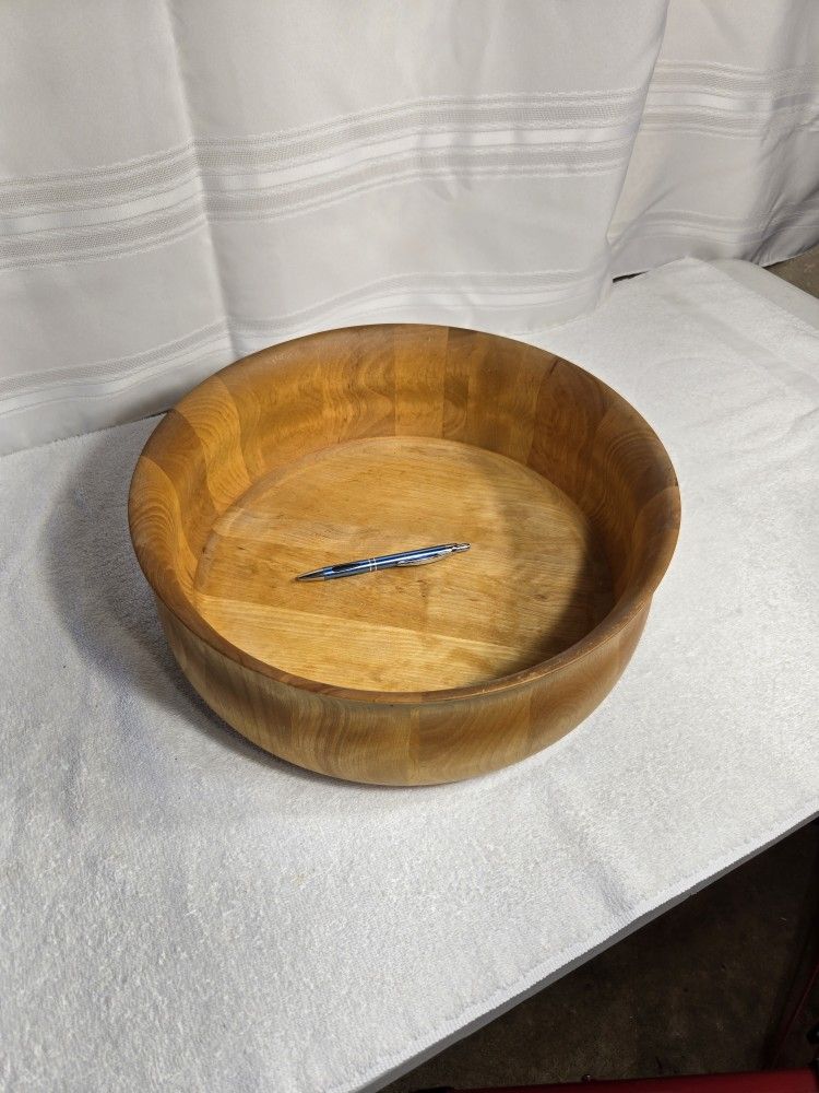 Large Vermont Bowl Company Wooden Salad Bowl - 18" Diameter, Heavy