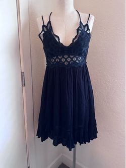 Black dress size medium