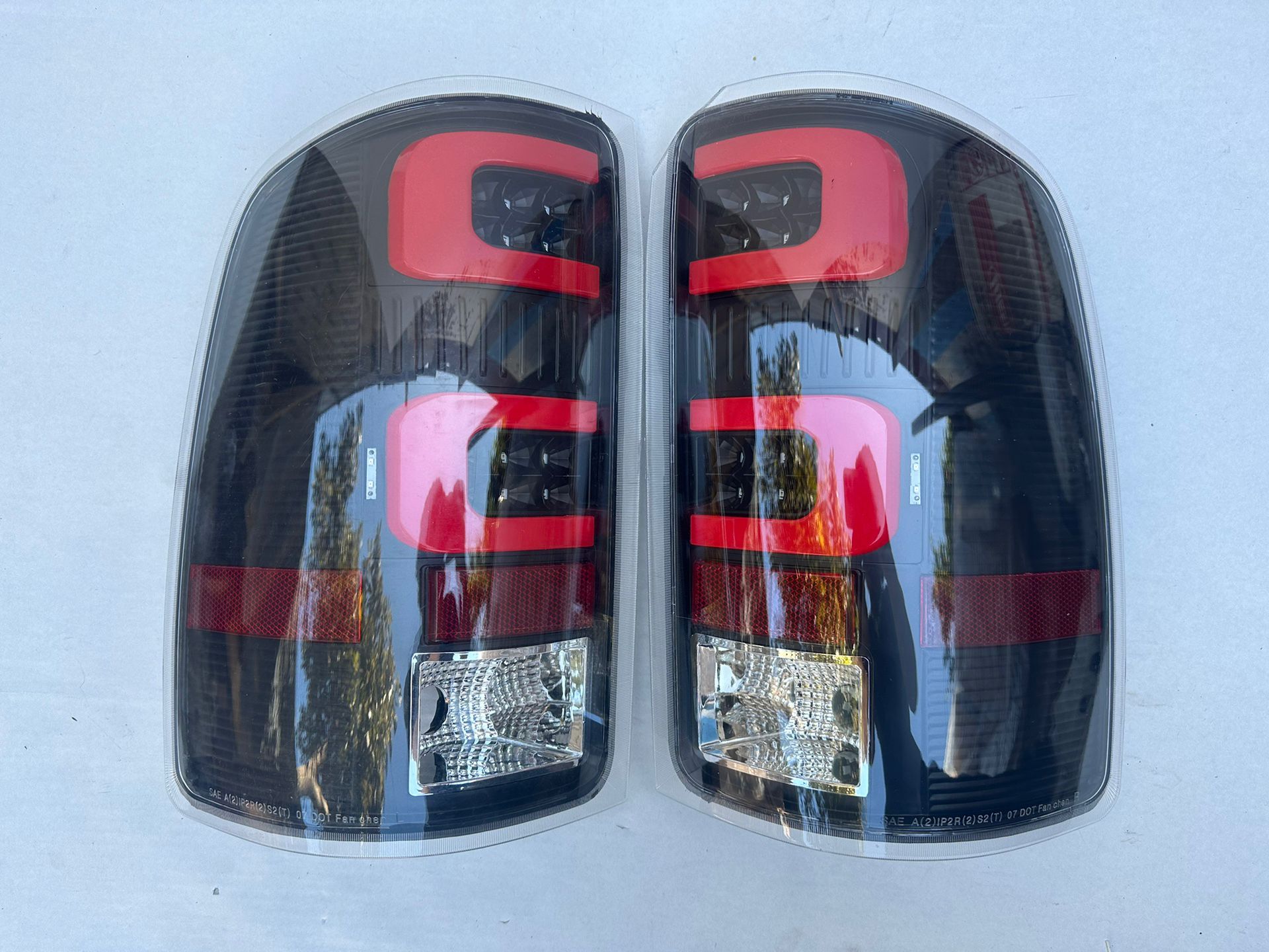 Gmc Sierra LED Taillight Year 2007-2014