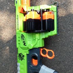 Nerf Zombiestrike Doominator

