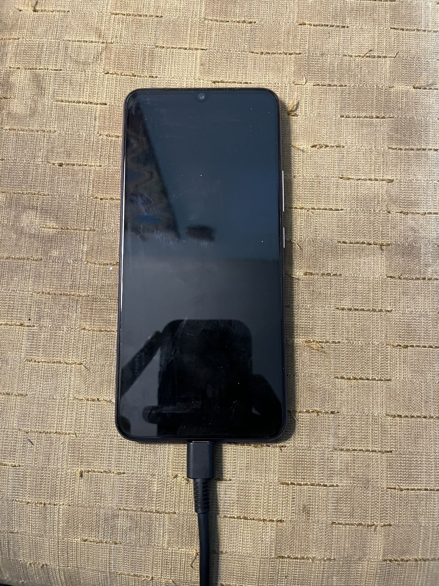 Vivo V21