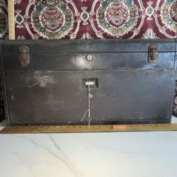 Kennedy USA 526 Machinist Tool Chest 8 Drawer 26-3/4" x 8-1/2" x 13-5/8" W/Key