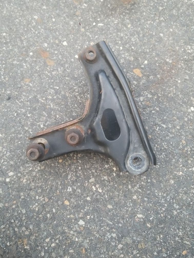  T - Bracket For Ek/Si