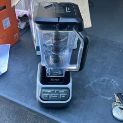 NINJA BLENDER 