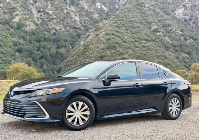 2022 Toyota Camry Hybrid