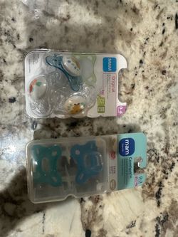 0-3 & 0-6 months pacifiers