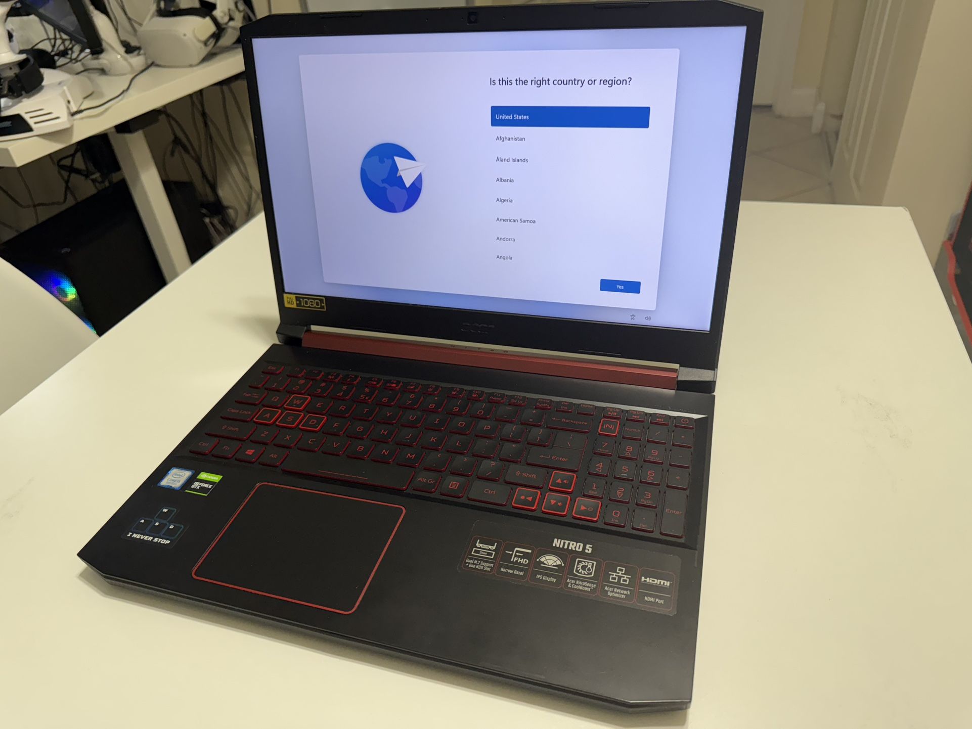 Acer Nitro Planet 9