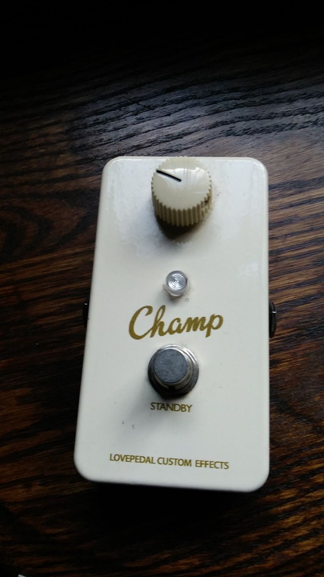 Champ lovepedal Give You A Nice Break up On A Clean Sounding Amp