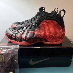 Nike Foamposite One x Stranger Things 