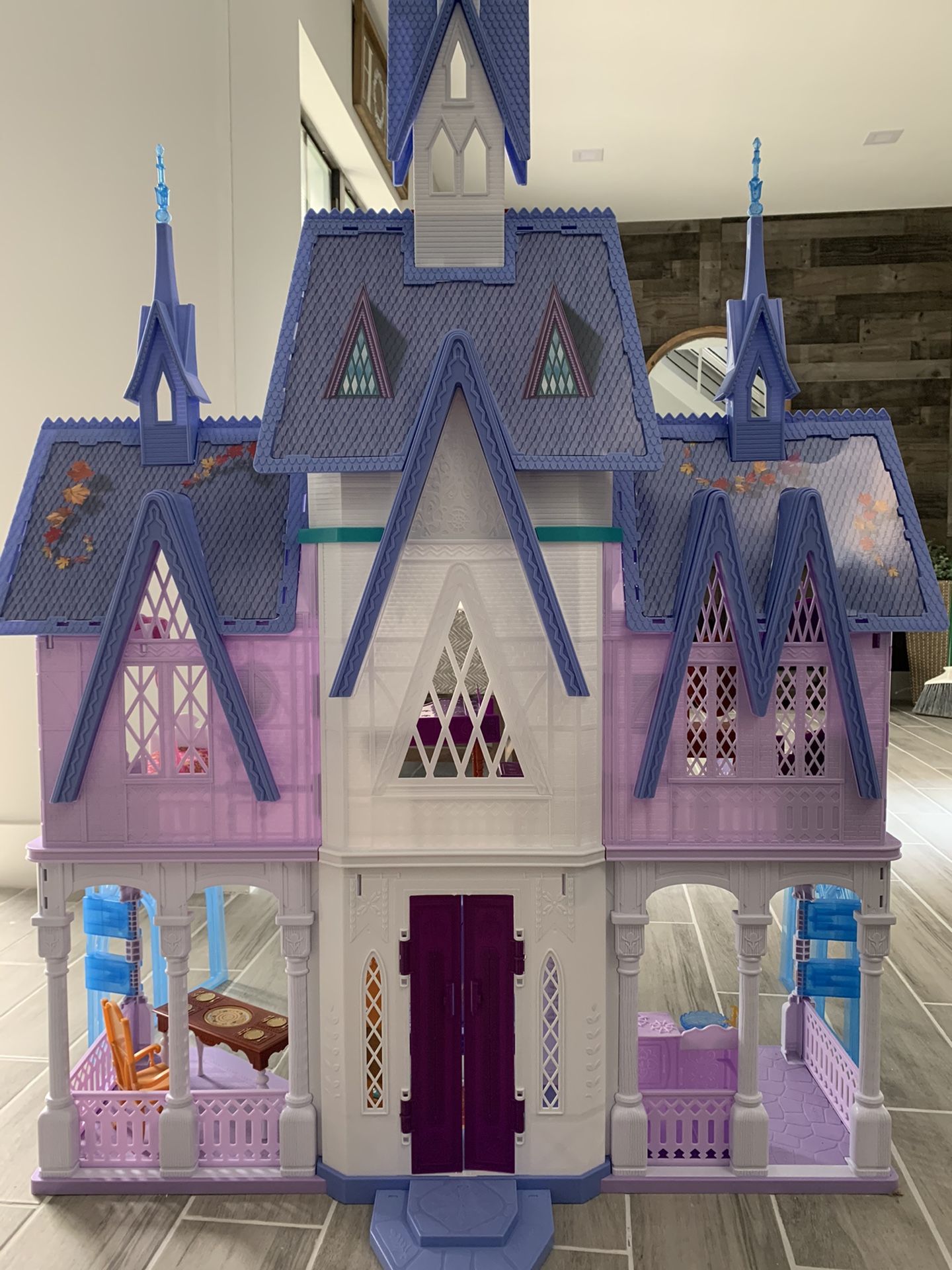 Disney Frozen 2 Ultimate Arendelle Castle Playset, Lights, Moving Balcony, 5x4 Ft.