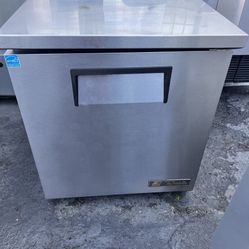 Under Counter True Freezer 