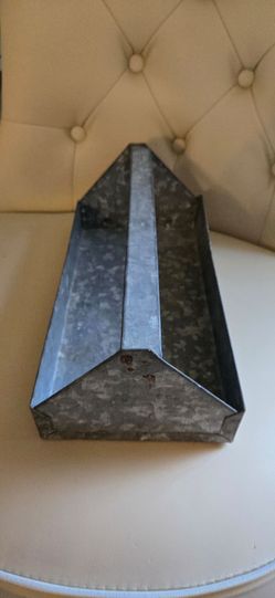 Galvinized metal toolbox