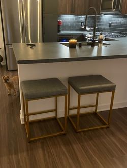 4 Counter height stools