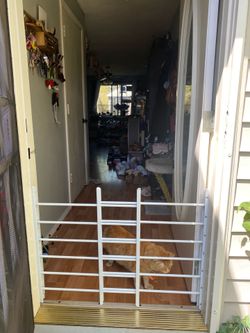Gate Pet / Dog - Swinging Door  INDOOR / OUTDOOR 22.75” to 47.50” Widths