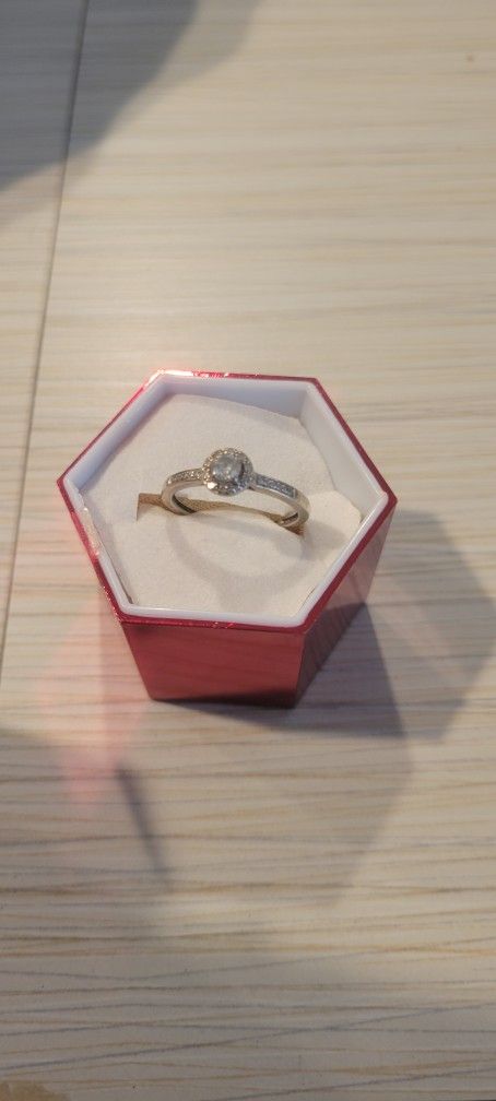 10k White Gold Solitaire Diamond