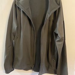 1131 Mens North Face Gray Jacket Size Large Has A Flaw On Sleeve $10