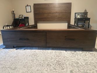 Queen Bed
