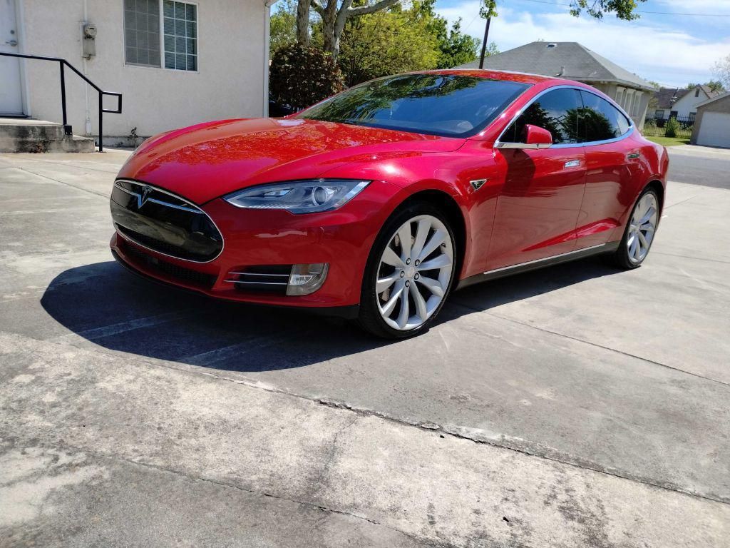 2015 Tesla Model S