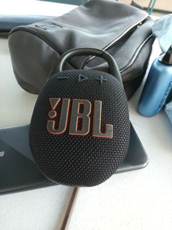 JBL Clip 5 Portable Bluetooth Speaker – Black – Great Condition