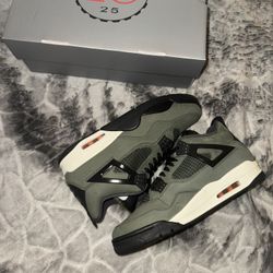 Jordan 4 Undefeated 